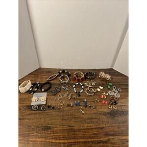lot of vintage jewelry Mix Earrings & Bracelets